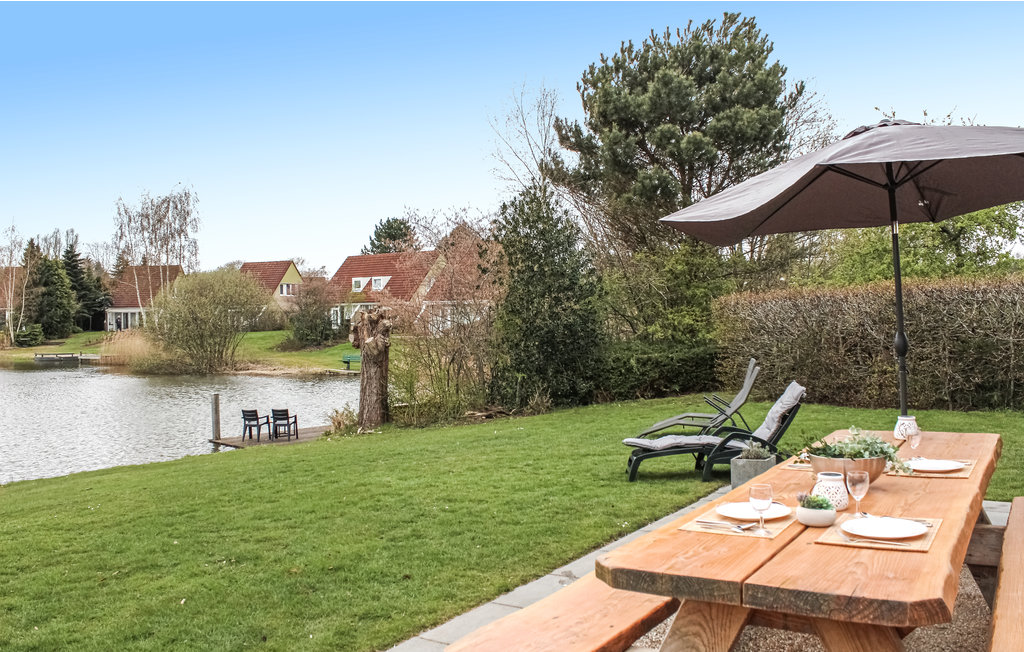 V79 17